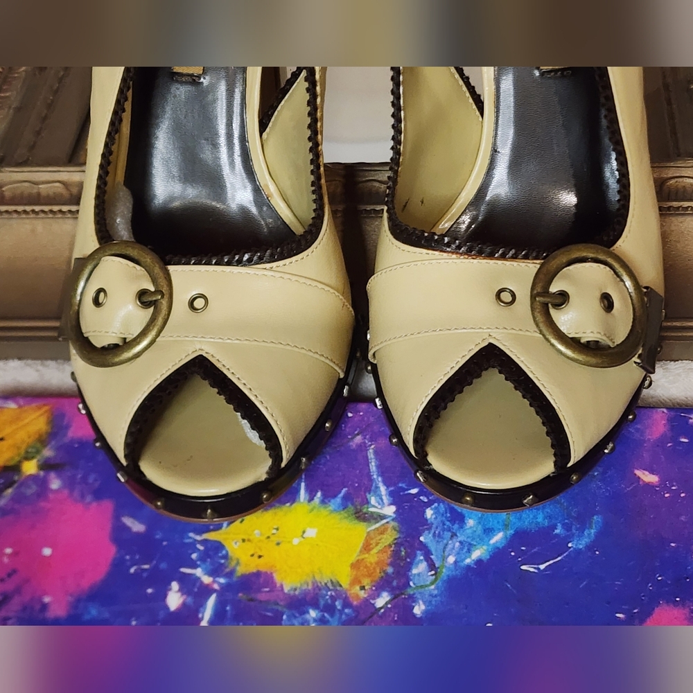 Chinese Laundry Beige Peep Toe Heels with Buckle - Picture 3 of 6